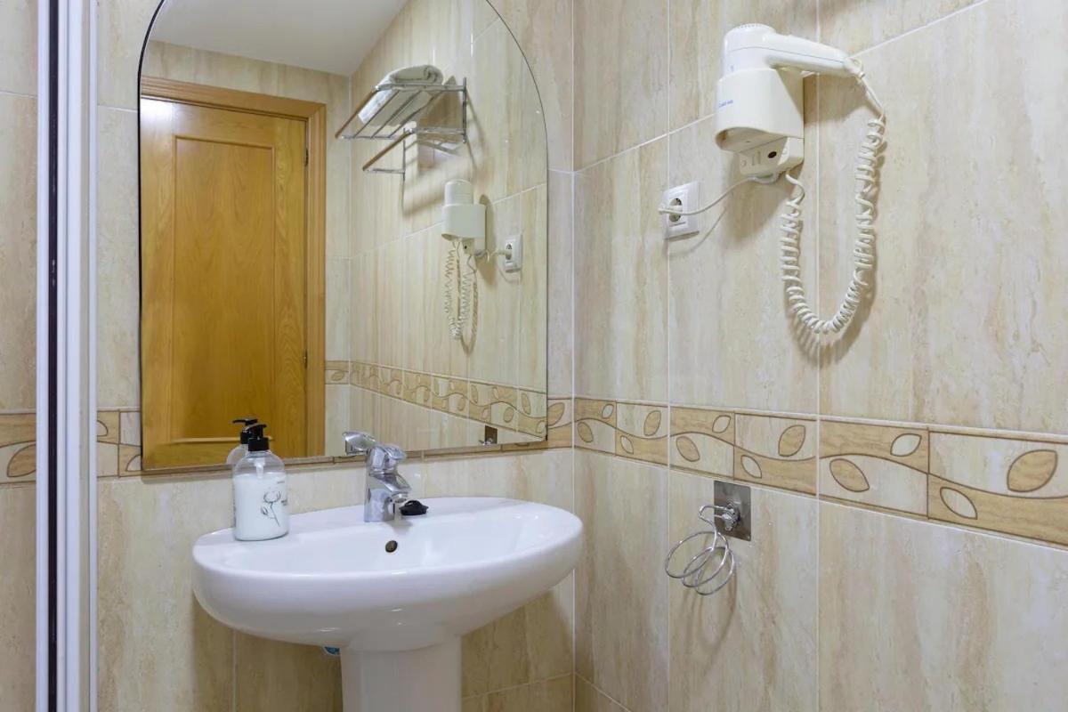 Puerta Del Sol Trm Only Adults Aparts Torremolinos Zewnętrze zdjęcie