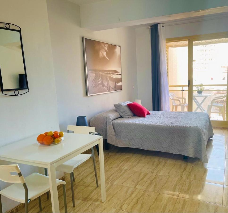 Puerta Del Sol Trm Only Adults Aparts Torremolinos Zewnętrze zdjęcie